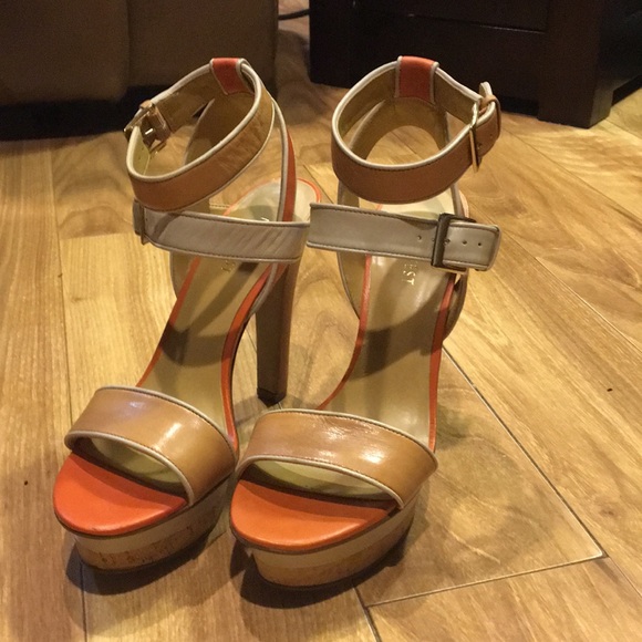 Nine West heels - Picture 2 of 5